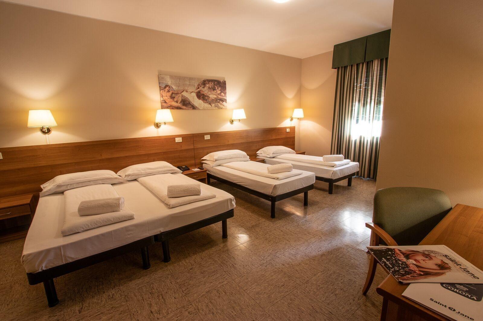 Hotel Corona Tirano Esterno foto