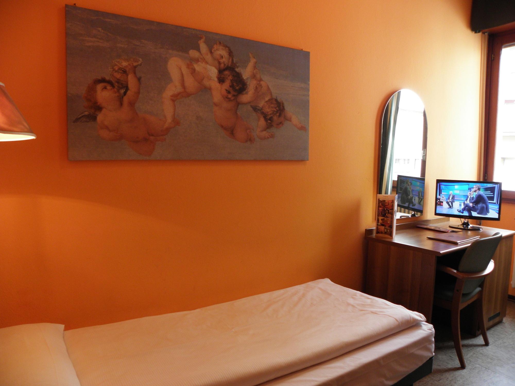 Hotel Corona Tirano Esterno foto