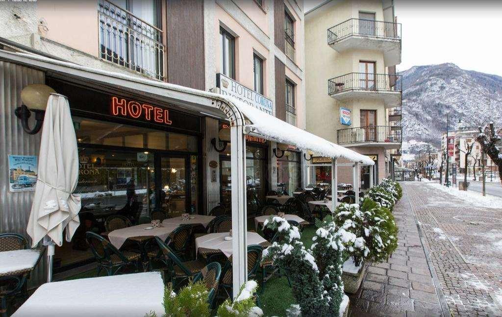 Hotel Corona Tirano Esterno foto